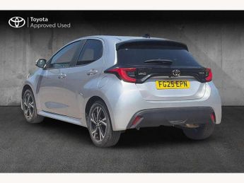 Toyota Yaris 1.5 Hybrid Design 5dr CVT