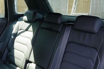 Volkswagen Tiguan 1.4 TSI eHybrid R-Line 5dr DSG