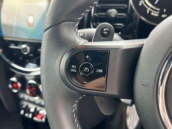 MINI Hatchback 2.0 Cooper S Sport Premium 3dr Auto