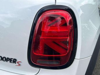 MINI Hatchback 2.0 Cooper S Sport Premium 3dr Auto