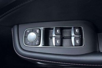 MG HS 1.5 T-GDI SE 5dr DCT