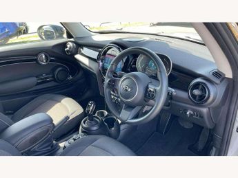 MINI Hatchback 1.5 Cooper Classic 3dr Auto