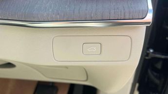 Volvo XC90 2.0 B5P Ultra Dark 5dr AWD Geartronic
