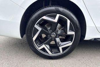 Volkswagen Passat 1.5 TSI eHybrid R-Line 5dr DSG