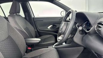 Toyota Yaris Cross 1.5 Hybrid Design 5dr CVT