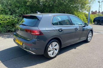Volkswagen Golf 1.5 eTSI 150 Style 5dr DSG