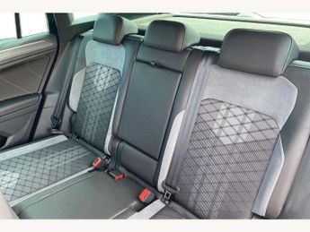 Volkswagen Tiguan 1.4 TSI eHybrid R-Line 5dr DSG