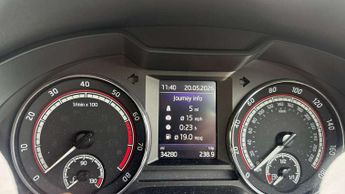 Skoda Octavia 2.0 TSI 245 vRS 5dr DSG [Black Pack]