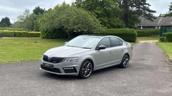 Skoda Octavia 2.0 TSI 245 vRS 5dr DSG [Black Pack]