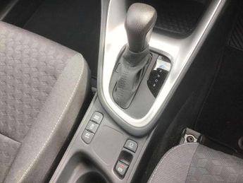 Toyota Yaris 1.5 Hybrid Icon 5dr CVT