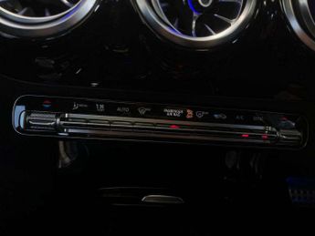 Mercedes-Benz CLA CLA 200 AMG Line Premium + Night Ed 4dr Tip Auto