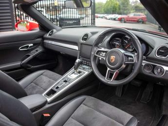 Porsche Boxster 2.0 2dr PDK