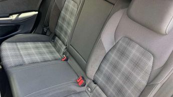 Volkswagen Golf 2.0 TDI 200 GTD 5dr DSG