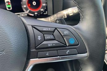 Nissan Juke 1.0 DiG-T Tekna 5dr DCT