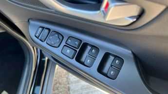 Hyundai Kona 1.6 GDi Hybrid Ultimate 5dr DCT