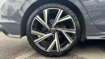 Volkswagen Golf 2.0 TDI 150 R-Line 5dr DSG