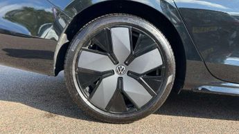 Volkswagen Passat 2.0 TSI R-Line 5dr DSG