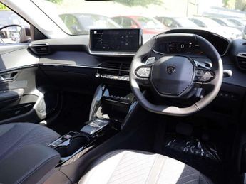 Peugeot 208 1.2 Hybrid 110 Allure 5dr e-DSC6