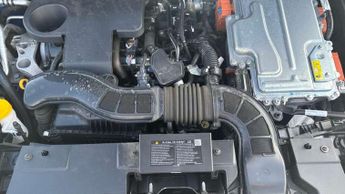 Renault Captur 1.6 E-Tech Full Hybrid 145 Esprit Alpine 5dr Auto