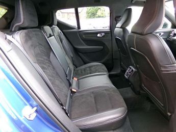 Volvo XC40 1.5 T3 [163] R DESIGN 5dr Geartronic