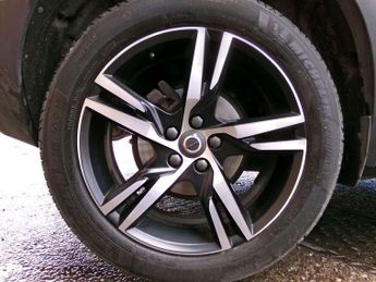 Volvo XC40 1.5 T3 [163] R DESIGN 5dr Geartronic