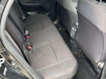 Toyota Yaris 1.5 Hybrid Design 5dr CVT