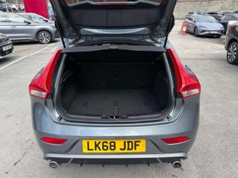 Volvo V40 T3 [152] R DESIGN Pro 5dr Geartronic