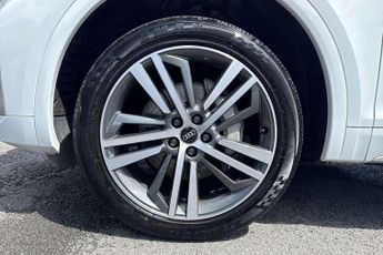 Audi Q5 55 TFSI e Quattro Competition 5dr S Tronic