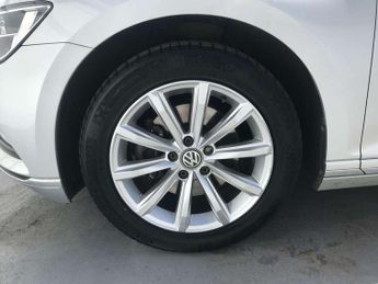 Volkswagen Passat 1.4 TSI SE Business 5dr DSG