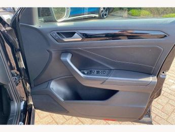 Volkswagen T-Roc 1.5 TSI R-Line 5dr DSG