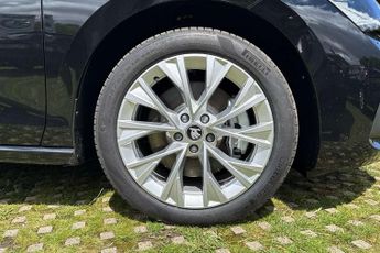 Skoda Superb 1.5 TSI iV SE L DSG 5dr