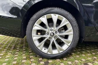Skoda Superb 1.5 TSI iV SE L DSG 5dr
