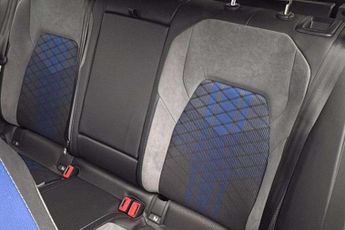 Volkswagen Golf 2.0 TSI R 4Motion 5dr DSG