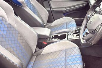 Volkswagen Golf 2.0 TSI R 4Motion 5dr DSG