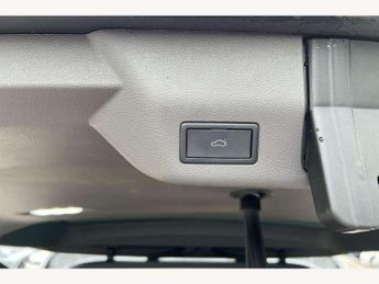 Volkswagen Multivan 1.4 TSI eHybrid Style 5dr LWB DSG