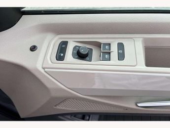 Volkswagen Multivan 1.4 TSI eHybrid Style 5dr LWB DSG