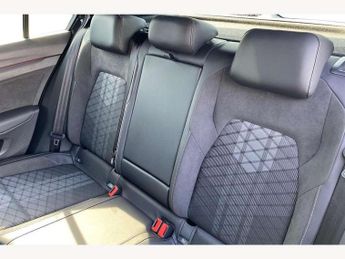 Volkswagen Golf 1.5 eTSI 150 R-Line 5dr DSG