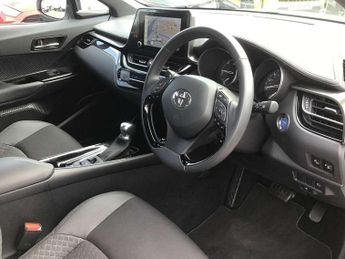 Toyota C-HR 1.8 Hybrid Design 5dr CVT