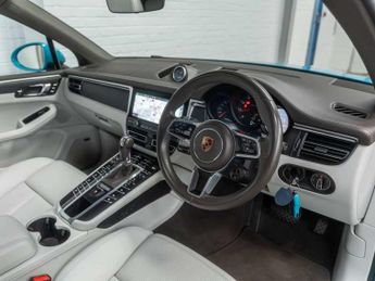 Porsche Macan 5dr PDK