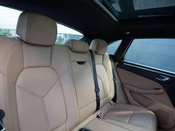 Porsche Macan 5dr PDK
