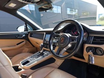 Porsche Macan 5dr PDK