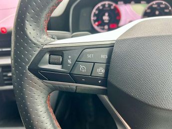 SEAT Leon 1.5 eTSI 150 FR 5dr DSG