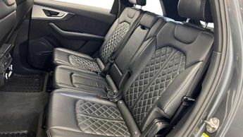 Audi Q7 SQ7 Quattro 5dr Tip Auto