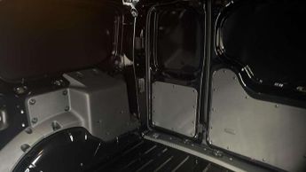 Volkswagen Caddy Maxi 1.5 eHybrid 150 Commerce Pro Van DSG [Assist]