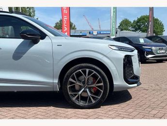 Audi Q3 1.5 e-Hybrid Launch Edition 5dr S Tronic