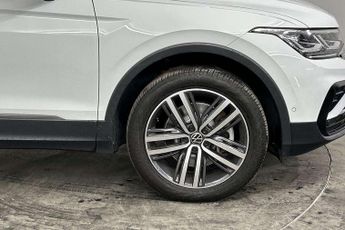 Volkswagen Tiguan 1.4 TSI eHybrid Elegance 5dr DSG