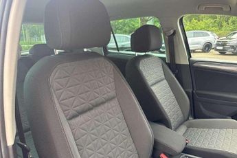 Volkswagen Tiguan 2.0 TDI Life 5dr DSG