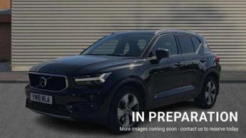 Volvo XC40 2.0 T4 Momentum Pro 5dr AWD Geartronic