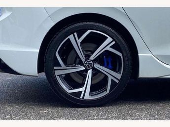 Volkswagen Golf 2.0 TSI 320 R 4Motion 5dr DSG