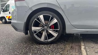 Volkswagen Golf 2.0 TDI 200 GTD 5dr DSG